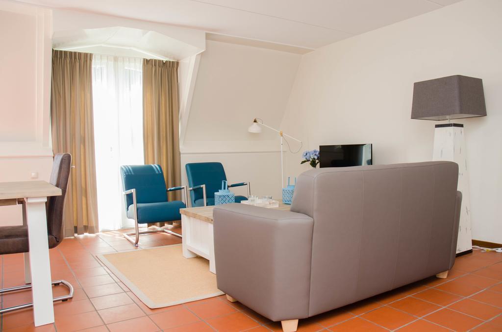 Hotel Graaf Bernstorff Schiermonnikoog Ruang foto