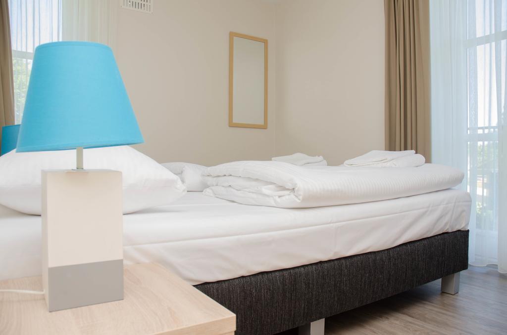Hotel Graaf Bernstorff Schiermonnikoog Ruang foto