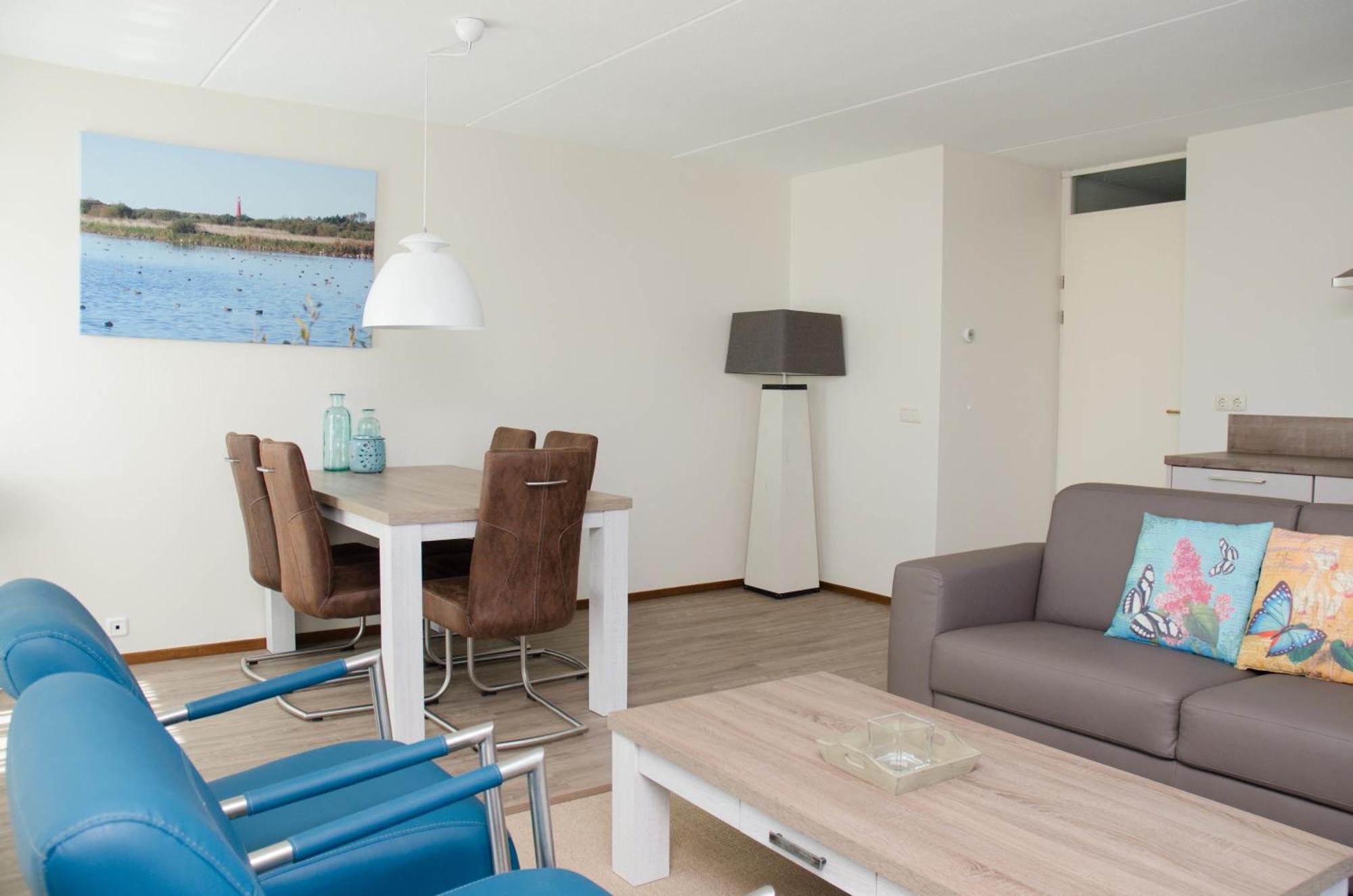 Hotel Graaf Bernstorff Schiermonnikoog Ruang foto